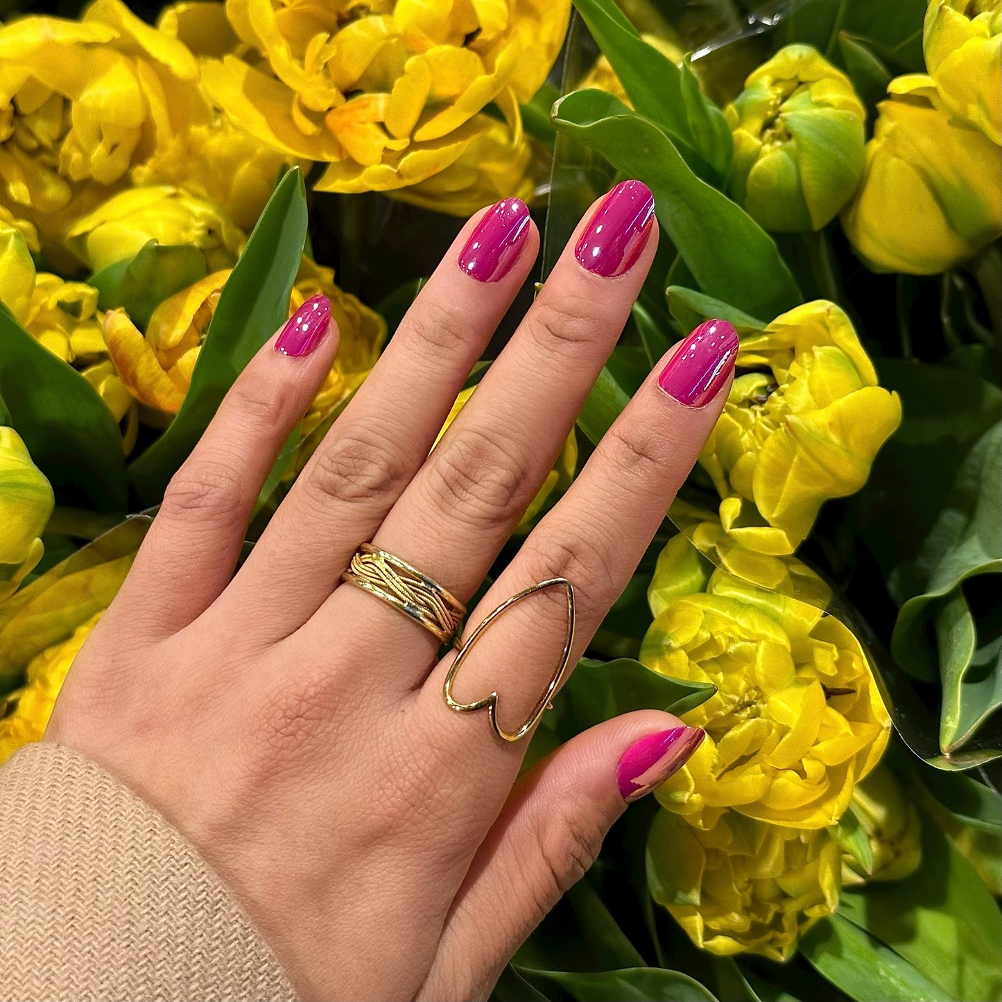 HOT PINK GLAZED DONUT PRESS ON NAILS