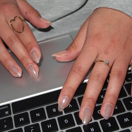 NUDE GLAZED DONUT PRESS ON NAILS